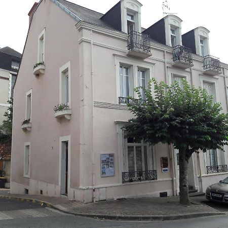 Apartamento Le Select Néris-les-Bains Exterior foto